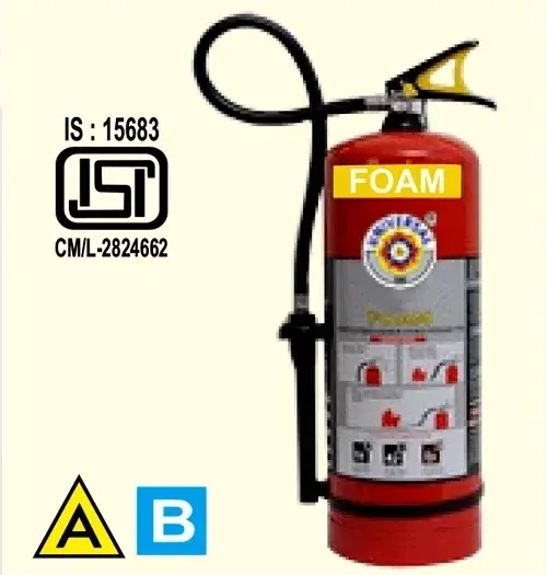 Mechanical foam fire extinguisher
